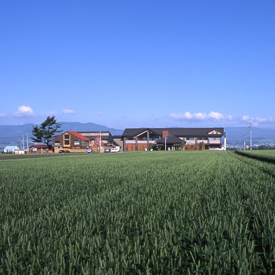 岩尾内ダム(士別市)&士別市立博物館見学と三浦綾子記念文学館・後藤純男美術館・ファーム富田を巡る