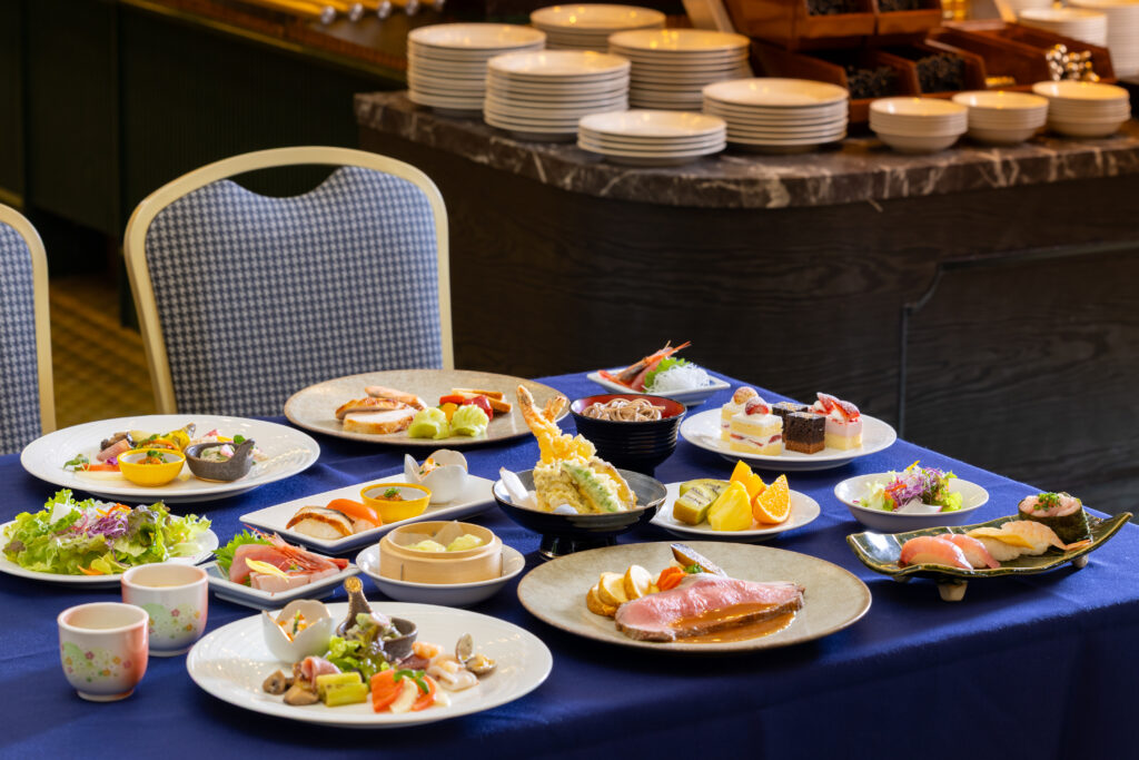 新潟満喫の旅！越後湯沢温泉に宿泊！いちご【越後姫】収穫体験・新発田城の桜・新潟市水族館