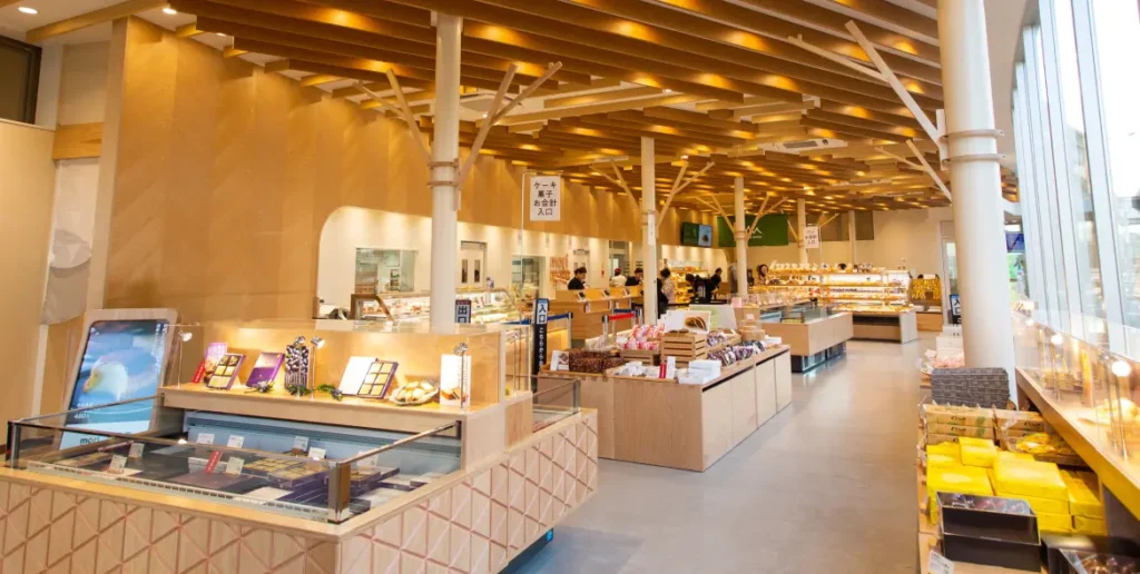 春の花めぐり　安平町の菜の花畑と鶴の湯温泉