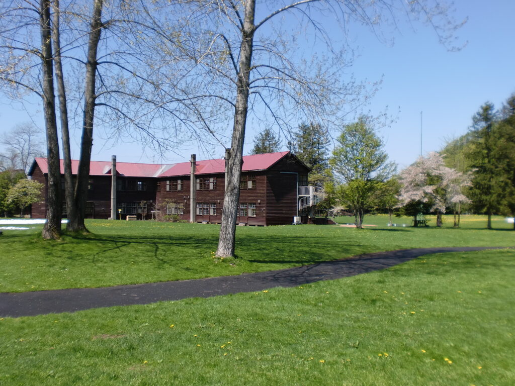 特別限定企画　　アスパラガスの収穫体験と美唄焼き鳥の名店「たつみ」でランチ